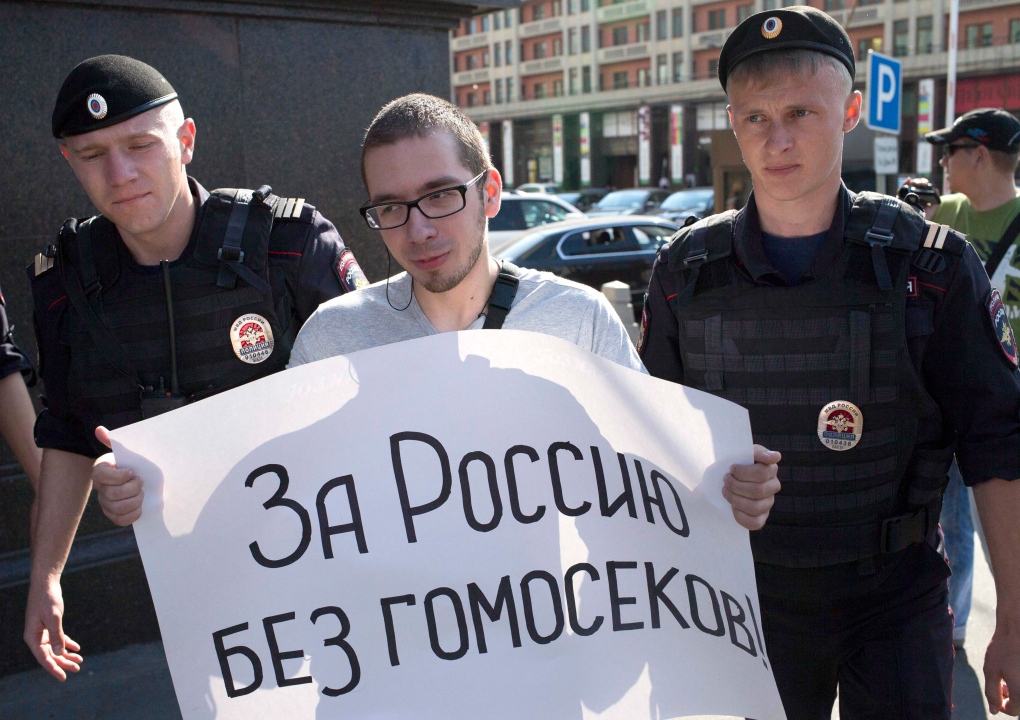 Anti-gay bill passes through Russian Duma
