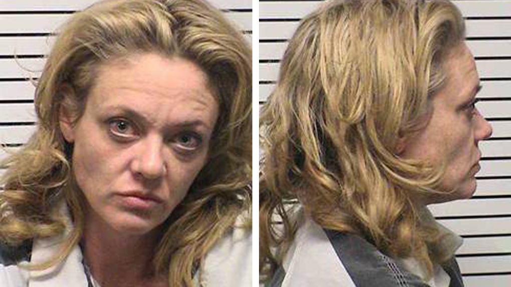 Lisa Robin Kelly arrested on DUI suspician