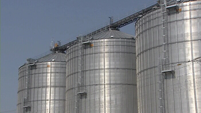 Grain silos at Port of Prescott
