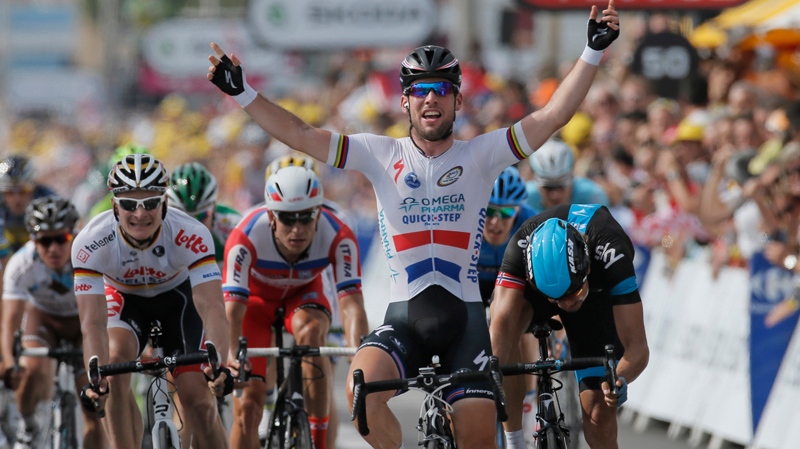 Mark Cavendish wins stage 5 of Tour de France