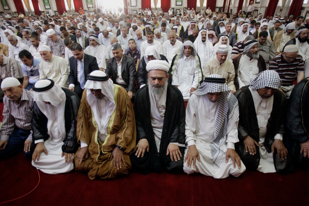 Sunni-Shiite prayers in Baghdad