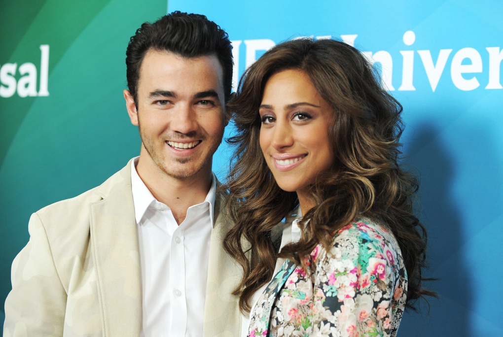 Kevin Jonas and wife expecting baby