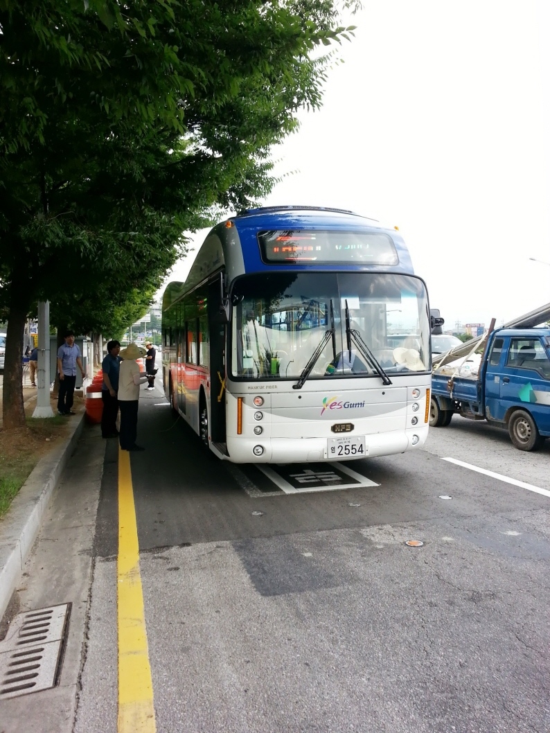 OLEV buses being tested in South Korea