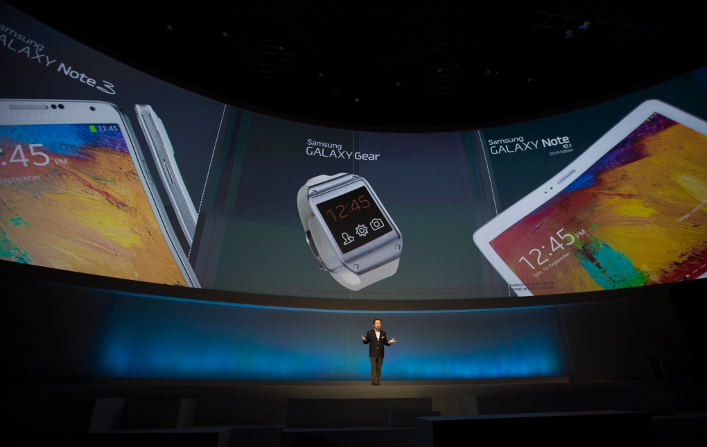 Samsung reveals smartwatch
