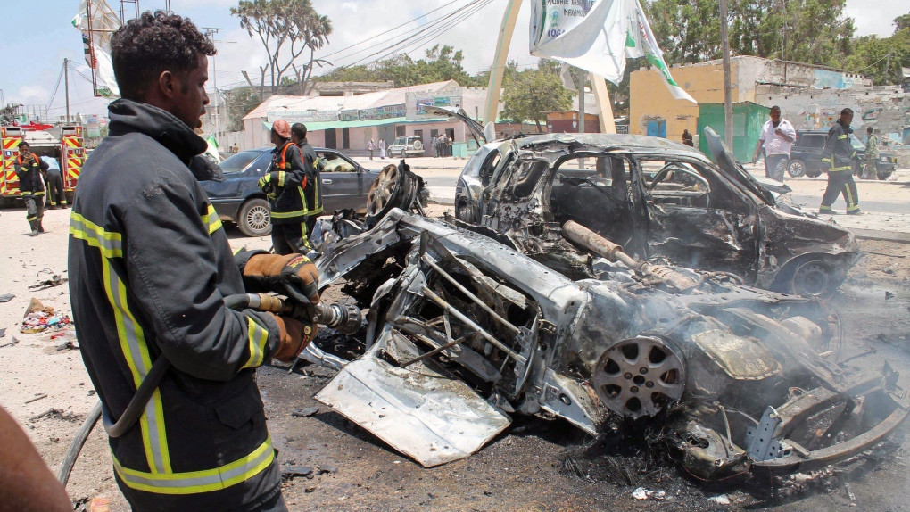  Blasts kill 15 in Somalia 