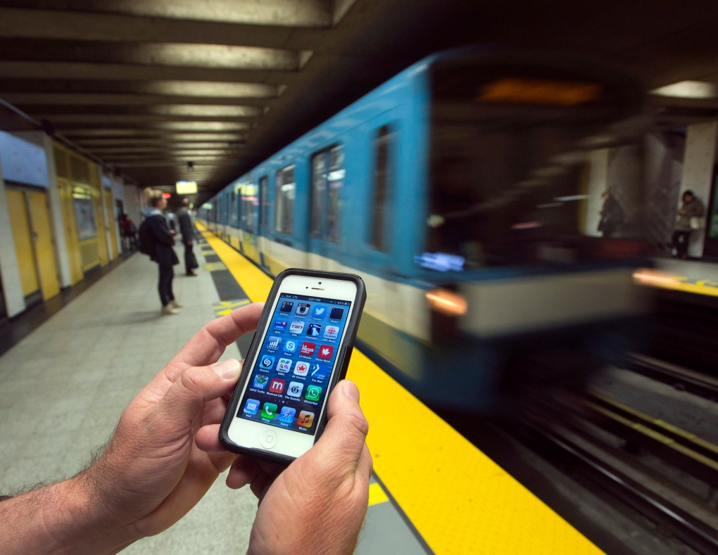 Smart phone on Metro 
