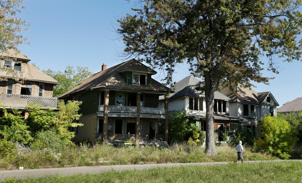 abandoned houses in Detroit