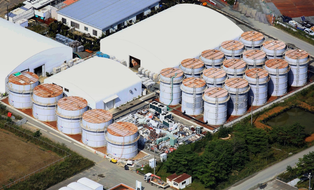 Workers splashed with toxic water at Fukushima nuclear plant