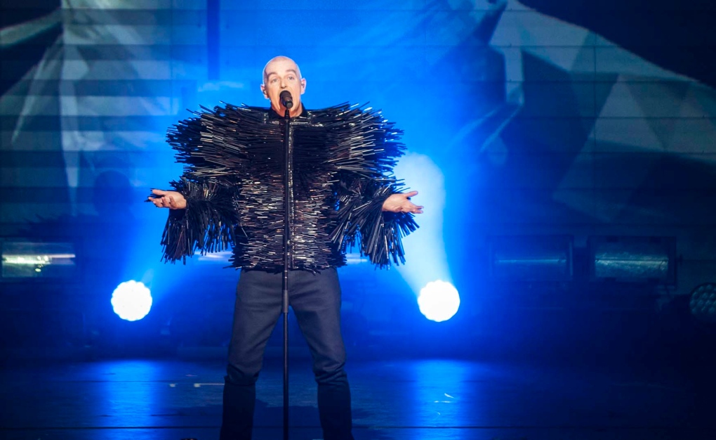 Ageless fashionistas: The Pet Shop Boys light up Vancouver | CTV News