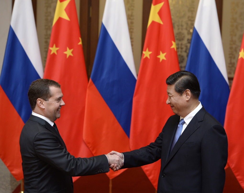 Russia signs deal to supply China with oil