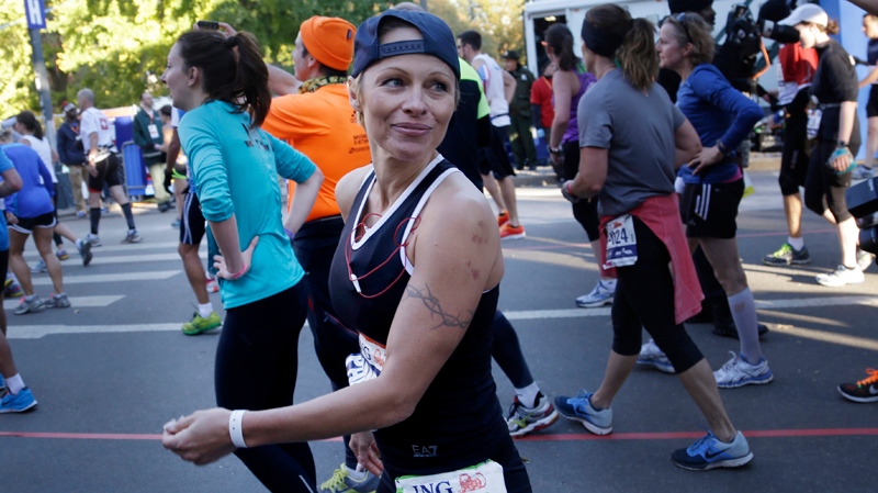 Pamela Anderson finishes NYC Marathon