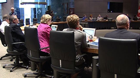 City council unanimously voted in favour of the city's revised light rail plan, Thursday, July 14, 2011.
