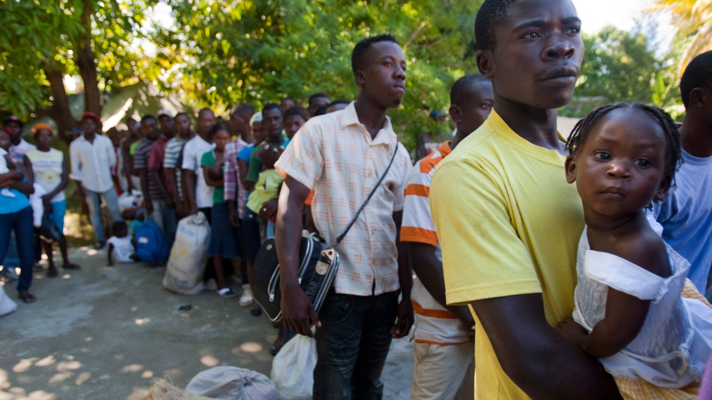 More than 350 flee or deported to Haiti