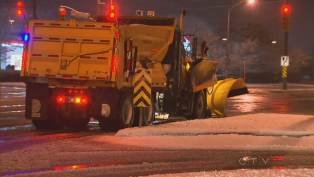 Extended: Snowplow clears street in Ajax