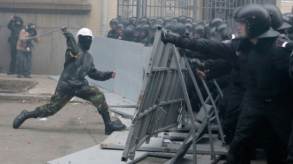 Ukraine's biggest anti-gov't rally 