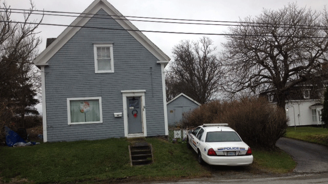 Police are investigating after they discovered the body of 76-year-old Stanley Ernest Adams inside this Yarmouth, N.S. home. (Photo courtesy of Gary Nickerson, CJLS News Director)