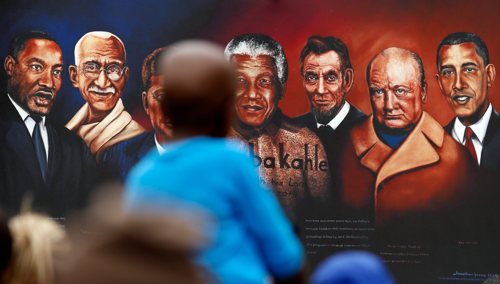 South Africans mourn Nelson Mandela