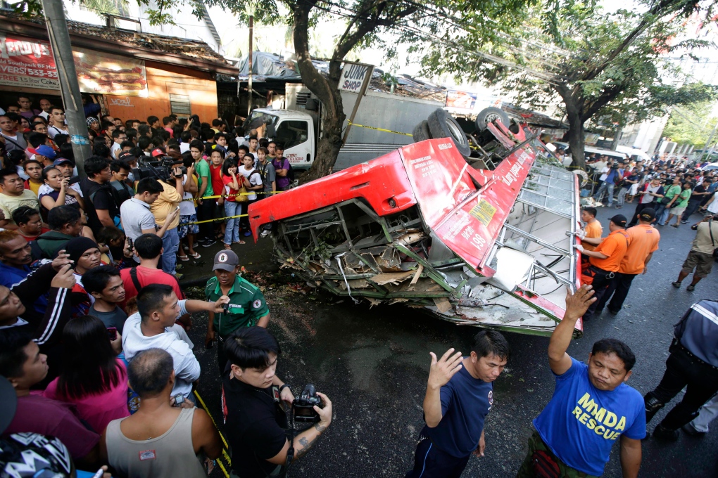 Manila bus crash 