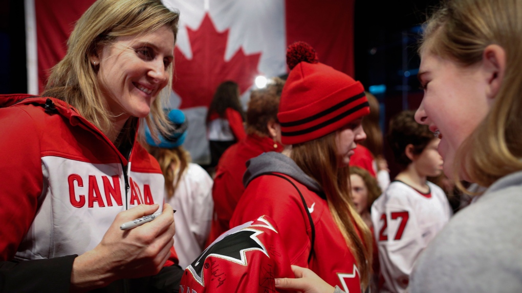 Canada finalizes women's hockey roster