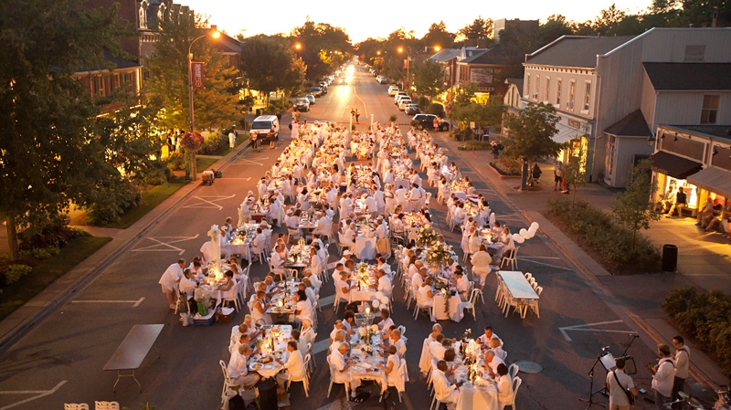 Niagara-on-the-Lake's Diner en Blanc held in the town's Heritage District on Aug. 11, 2011.