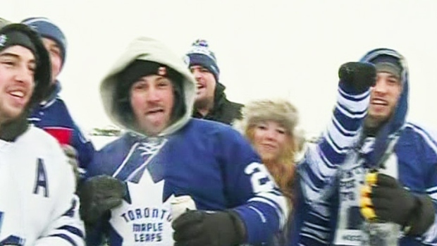 Maple Leafs beat Red Wings in snowy Winter Classic – Daily Local