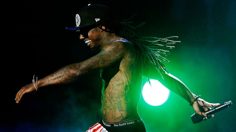 Lil Wayne recovering from seizure