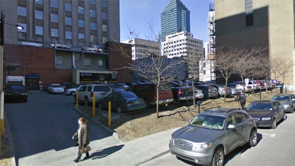 The site of the Blue Bird Cafe fire is now a parking lot. (Image Google maps)