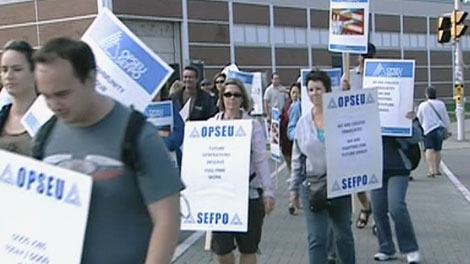 OPSEU Support staff at Algonquin College in Ottawa walk the picket line Thursday, September 1, 2011.