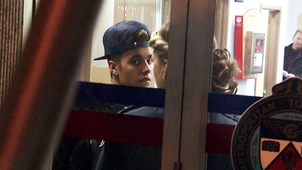 Justin Bieber surrenders himself to Toronto Police