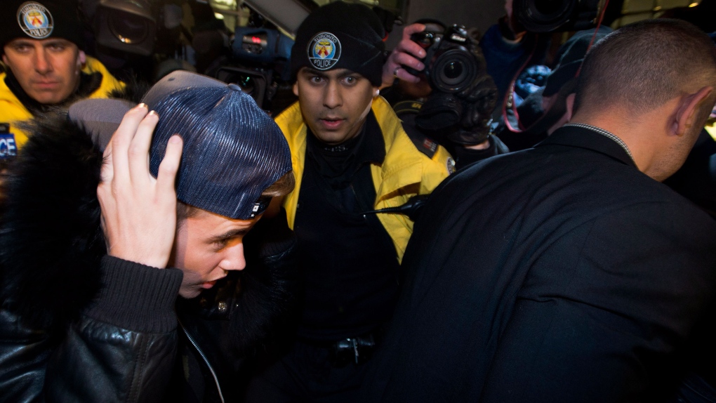 Justin Bieber surrenders to Toronto Police