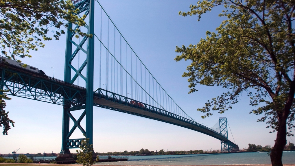 Canada to buy land for new cross-border bridge