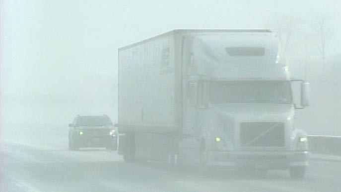 Drivers had to deal with whiteouts and delays due to crashes along Highway 401 at London, Ont. on Thursday, Feb. 27, 2014. (Justin Zadorsky / CTV London)