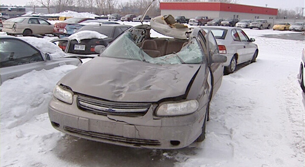 Car that collided with horse in Gatineau.