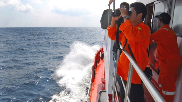Search for missing Flight 370