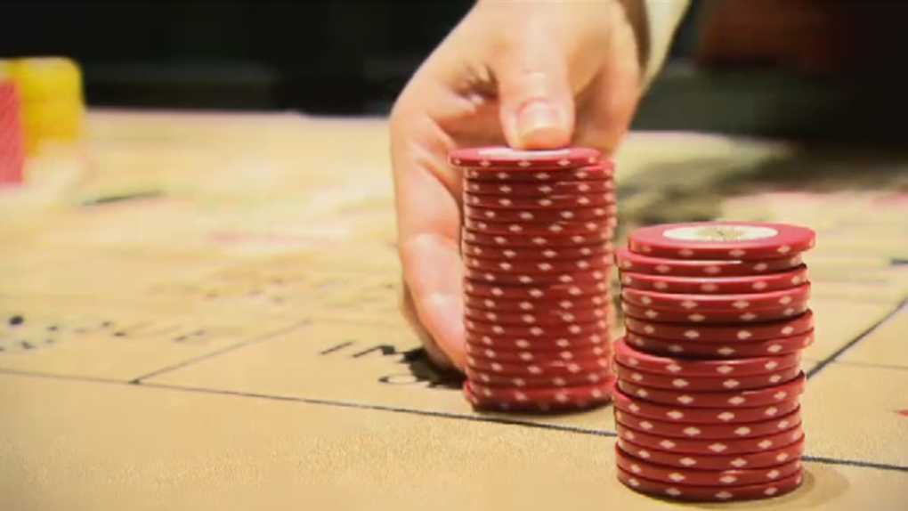 Champion du monde de poker, un Québécois remporte 4,1 M$!