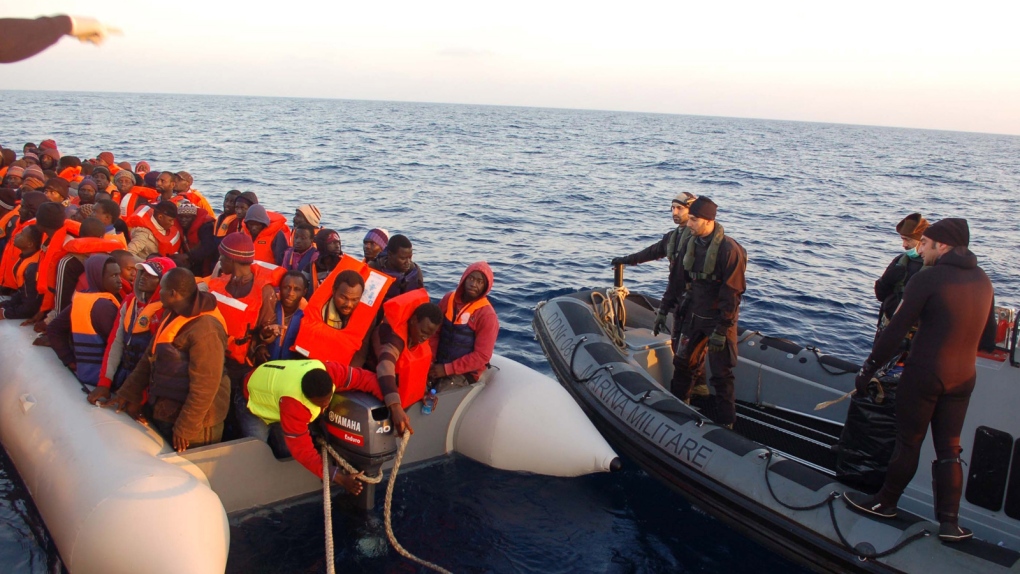 Italy picks up 4,000 migrants at sea