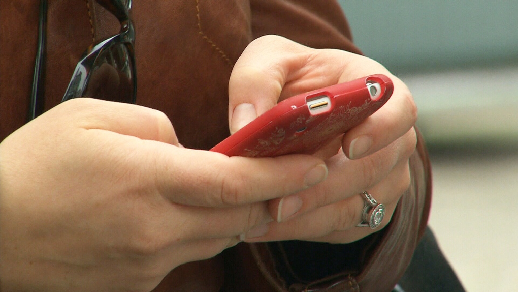 Canada AM: Practicing cellphone safety