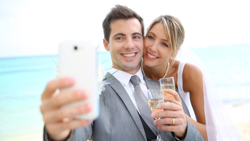 'Social media concierge' wil live-tweet wedding