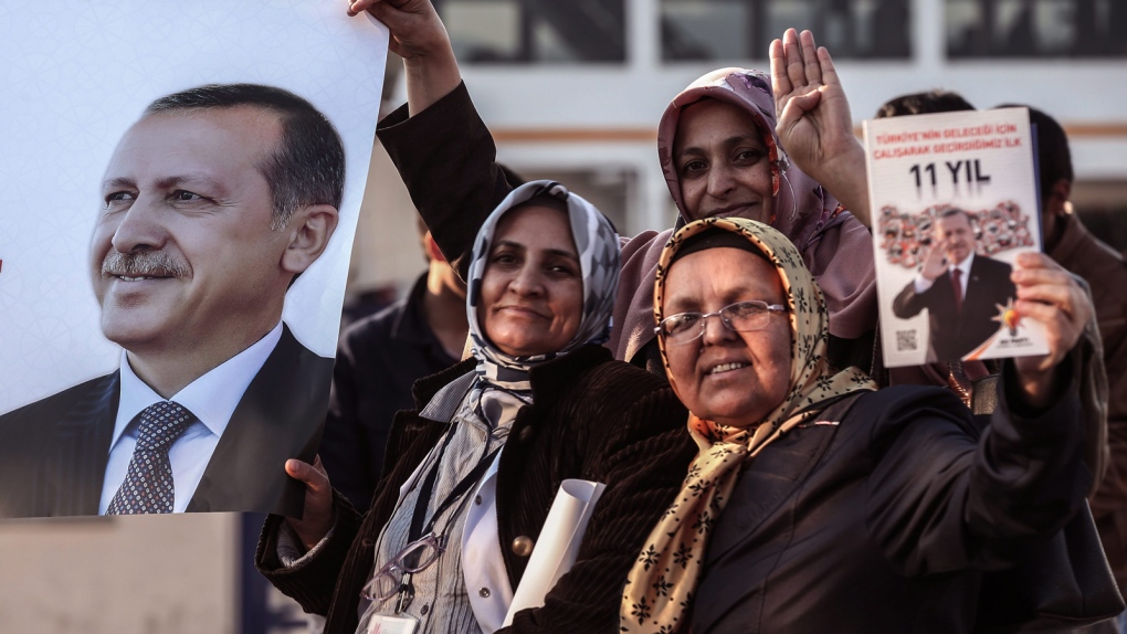Turkish residents prepare to vote