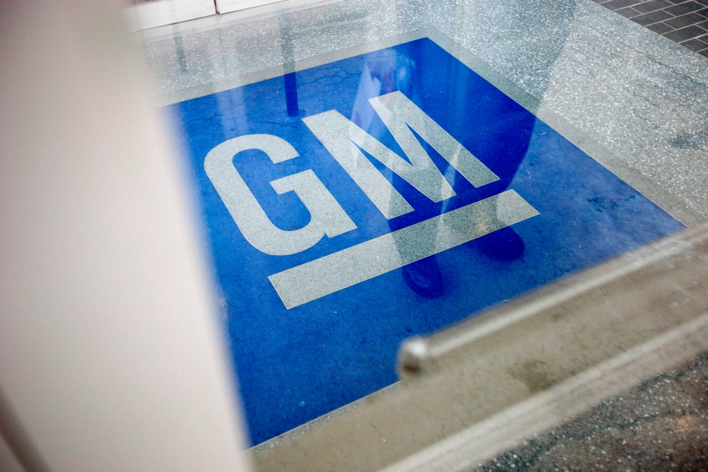 GM, safety agency face Congress about recalls