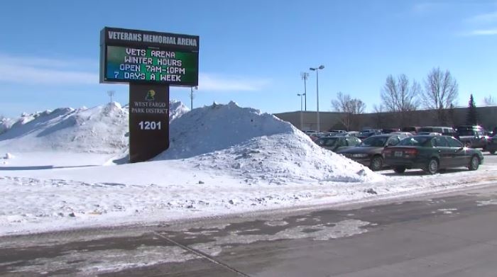 Winnipeg parents suspended for Fargo hockey brawl