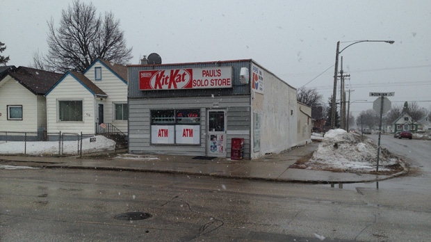 Convenience store employee stabbed during robbery