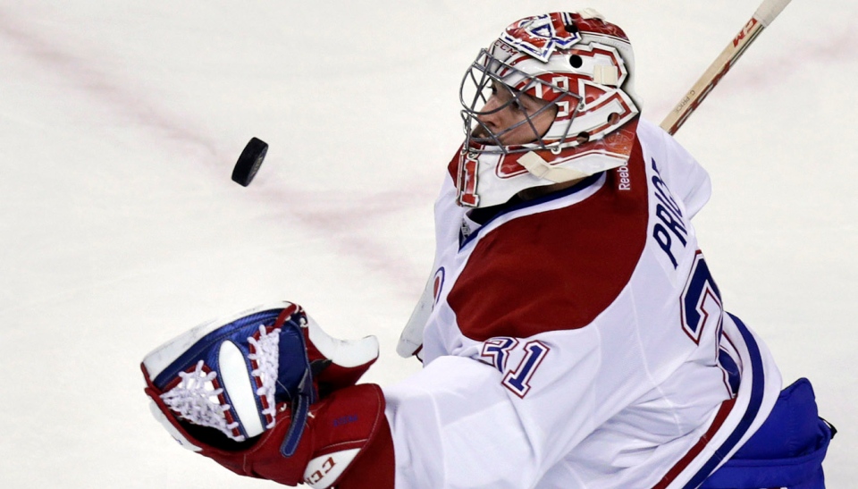 Montreal Canadiens goalie Carey Price gloves a sav