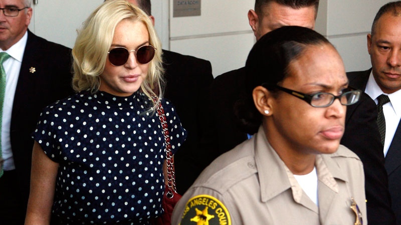 Lindsay Lohan leaves a probation hearing at Los Angeles Superior Court Wednesday, Nov. 2, 2011. (AP / Nick Ut)