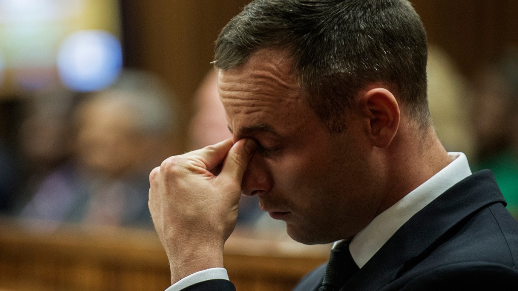 Pistorius listens to evidence during murder trial