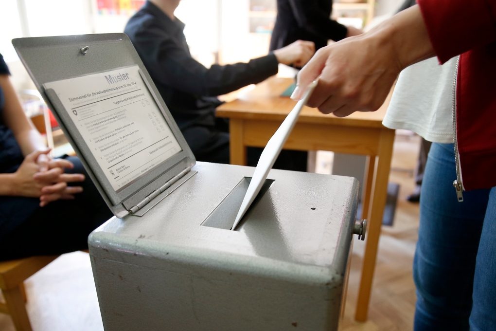 Swiss voting on highest minimum wage