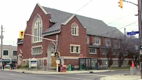 St. Giles Presbyterian Church locks out congregation