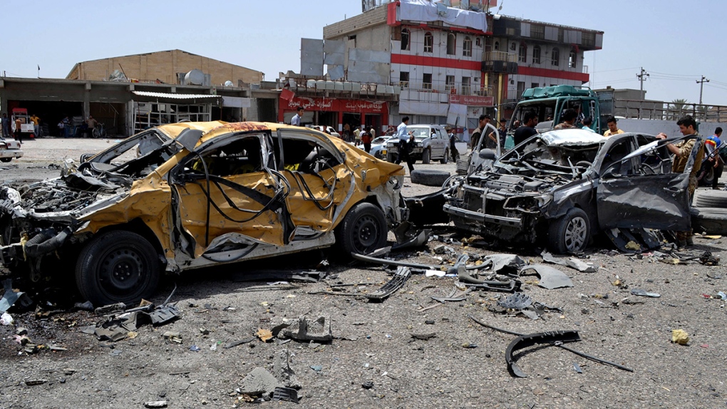 Suicide bomb attack at Iraqi political building