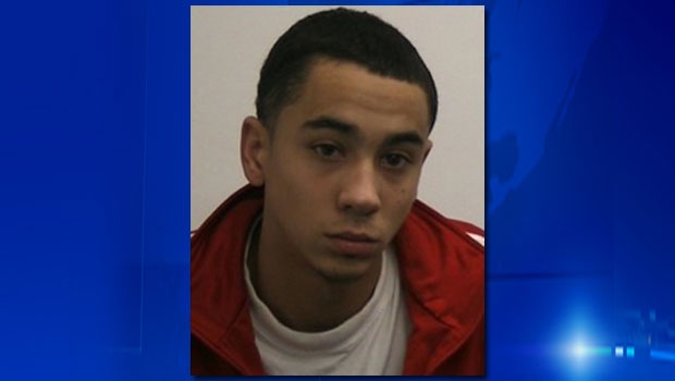 18-year-old Devontay Hackett is wanted on a Canada-wide warrant in the stabbing death of 18-year-old Brandon Volpi. (Ottawa Police Service)