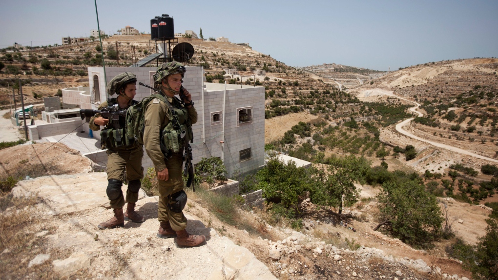 Israeli soldiers search for missing teens